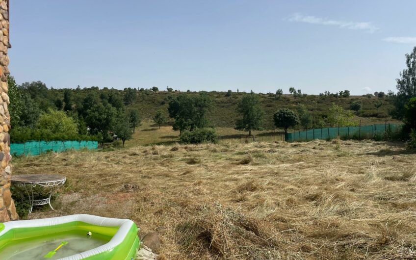 Casa Individual con parcela en Valdesemana